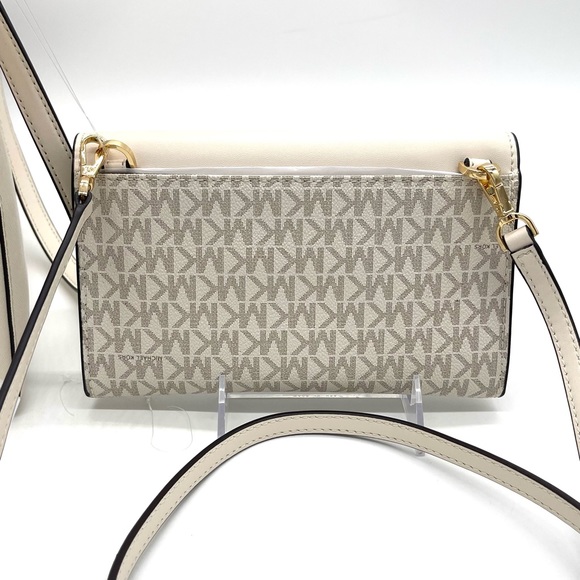 Michael Kors Large Charlotte 3 in 1 Tote Bag - Picture 13 of 16